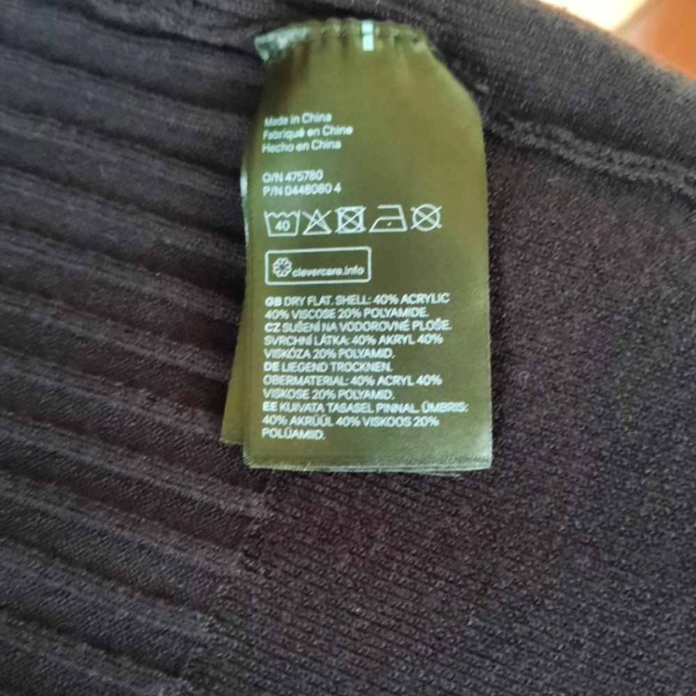 H&M Fine Knit Classic Ribbed Cardigan - Picture 6 of 8